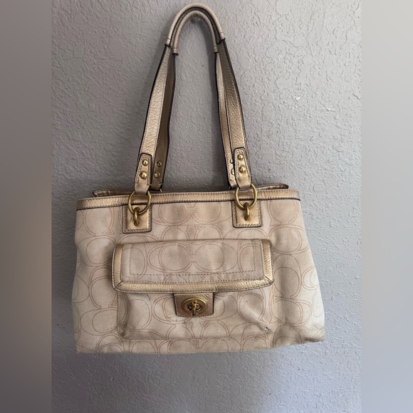 Coach Penelope Signature Linen Shoulder Tote Bag F19263 Khaki Gold - Picture 1 of 5